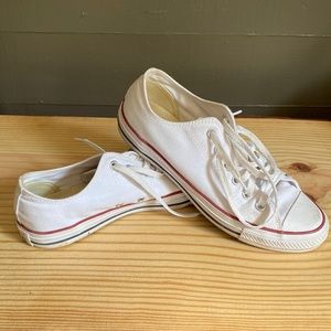 Low top Converse